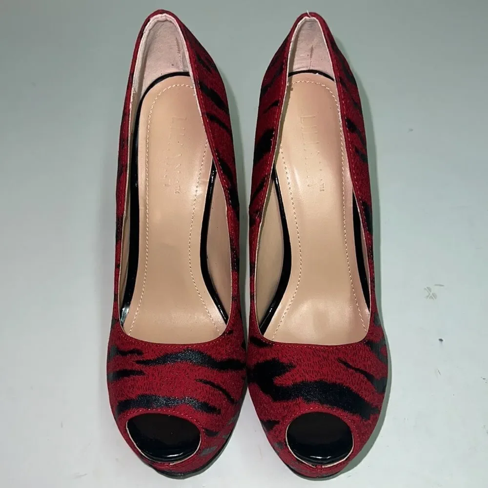 LILIANA Tiger Print peep toe platform stiletto heels,‎ size 8 D17
